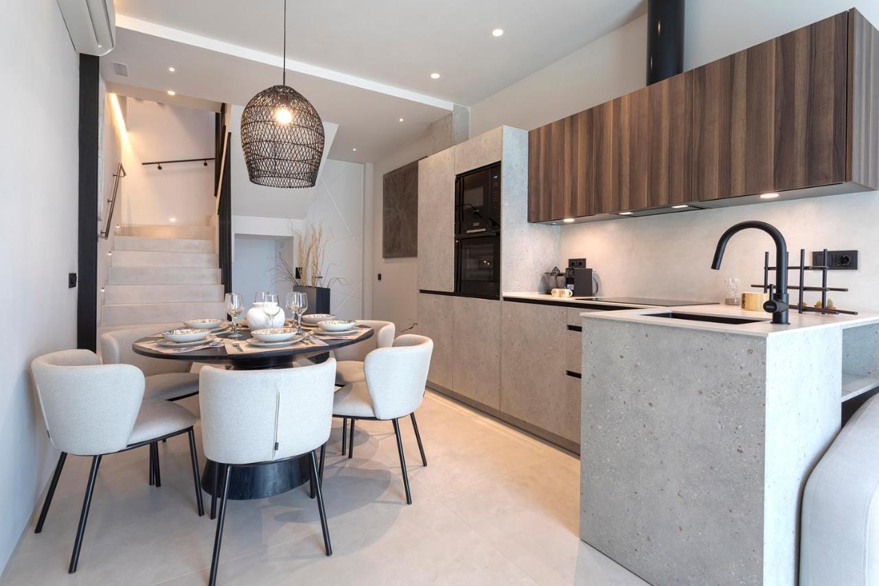 Magnificent Renovated 2Bd 2Bth Duplex With Terrace - City Centre Малага Экстерьер фото