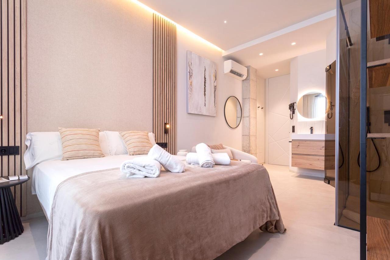 Magnificent Renovated 2Bd 2Bth Duplex With Terrace - City Centre Малага Экстерьер фото